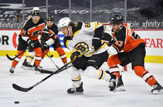 David Pastrnak je pri preobratu Bostona prispeval tri gole in asistenco. FOTO: Eric Hartline/Usa Today Sports