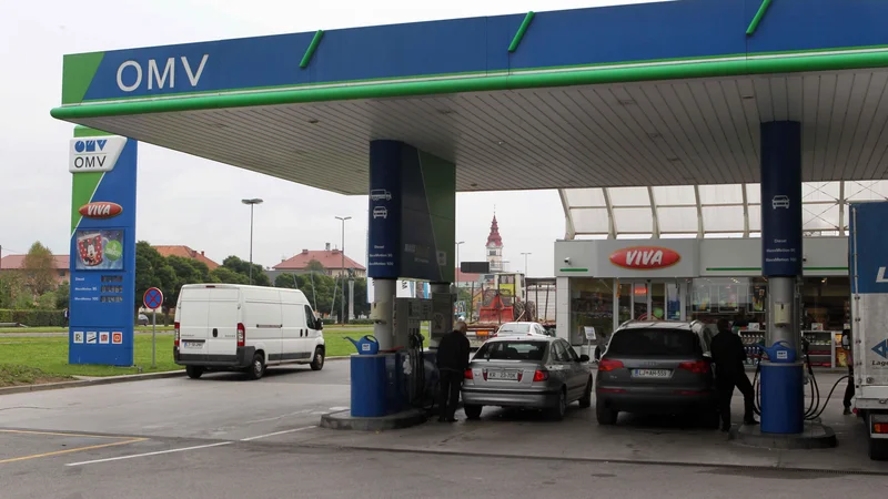 Fotografija: OMV je drugi največji ponudnik naftnih derivatov v Sloveniji. FOTO: Igor Mali/Delo