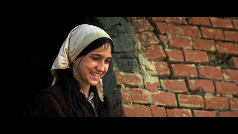 Fotografija: V filmu, ki kaže grozote vojne skozi oči deklice, igra glavno vlogo Dare dvanajstletna Biljana Čekić. FOTO: promocijsko gradivo