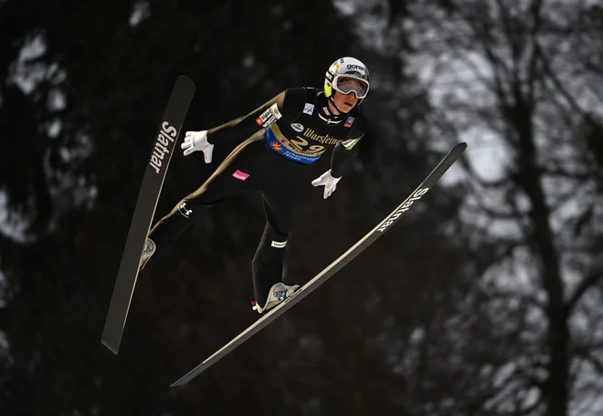Bor Pavlovčič je danes zaostal le za&nbsp;Halvorjem Egnerjem Granerudom. FOTO: Ina Fassbender/AFP