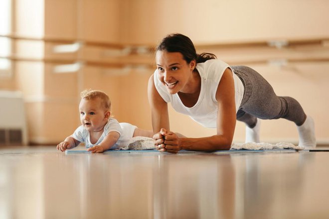 Otroški program treninga moči ni nujno pomanjšana različica tega, kar bi naredil odrasel. FOTO: Shutterstock