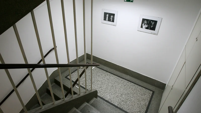 Fotografija: Igralka Mia Skrbinac je prva javna oseba v Sloveniji po začetku gibanja #jaztudi, ki se je izpostavila kot žrtev spolnega nasilja. FOTO: Marko Feist