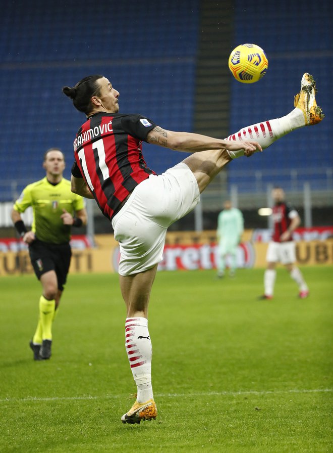 Ibrahimoviću pogodba z Milanom poteče po koncu sezone. FOTO: Alessandro Garofalo/Reuters