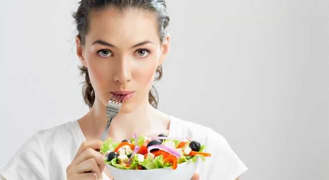 Endogenemu sistemu lahko na pomoč priskočijo tudi eksogeni (zunanji) antioksidanti, ki jih v telo vnesemo s prehrano.&nbsp;FOTO: Shutterstock