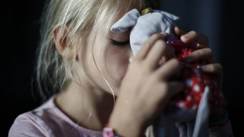 Fotografija: Na duševno zdravje otrok in mladostnikov epidemija covida-19 slabo vpliva. FOTO: Uroš Hočevar/Delo