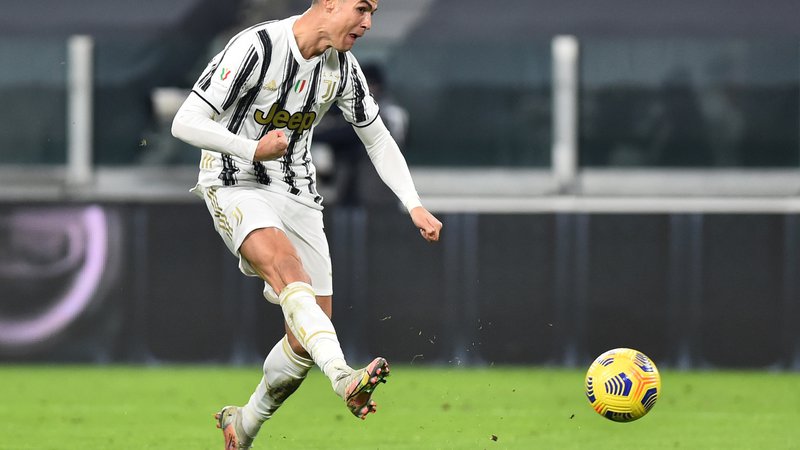 Fotografija: Cristiano Ronaldo se ni vpisal med strelce v tekmi z Interjem, toda z Juventusom bo kljub temu igral v finalu italijanskega pokala. FOTO: Massimo Pinca/Reuters