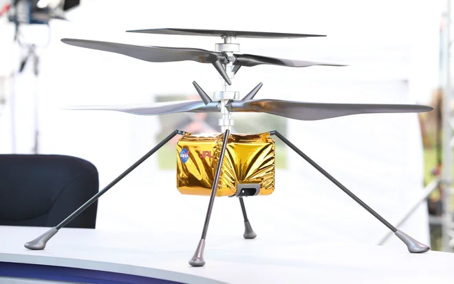 Model helikopterja Ingenuity FOTO: Gregg Newton AFP