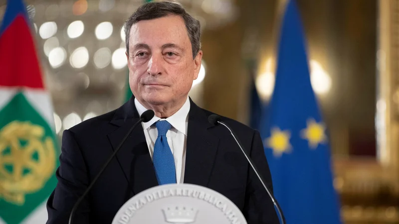 Vsi mu laskajo in se prikupujejo, v mandatarja Maria Draghija je zaljubljen celo Matteo Salvini.<br />
FOTO: Francesco Ammendola Via Reuters