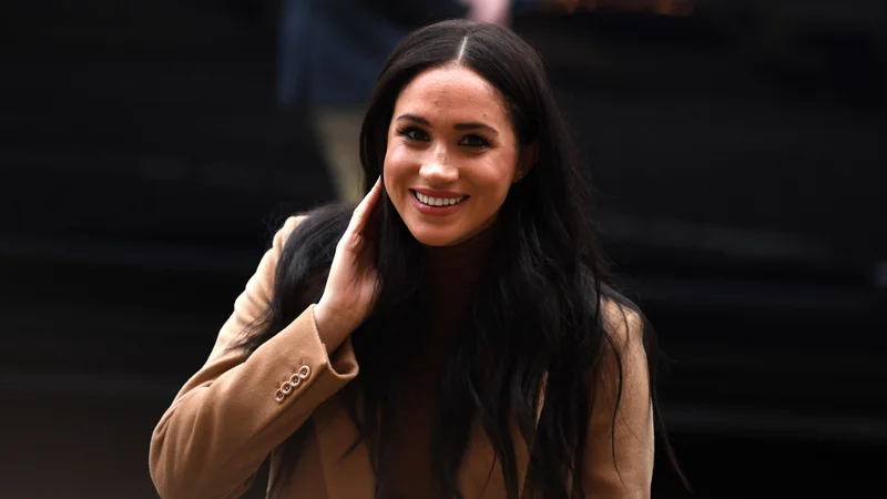 Fotografija: Sodišče je pritrdilo tožbi Meghan Markle, da je tabloid Mail on Sunday grobo posegel v njeno zasebnost. FOTO: Daniel Leal-olivas/AFP