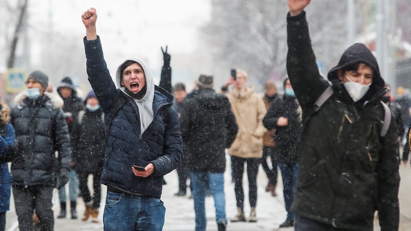 Fotografija: Opozicijski politik Grigorij Javlinski ugotavlja, da se je število protestnikov v zadnjih desetih letih zmanjšalo. FOTO: Maksim Šemetov/Reuters