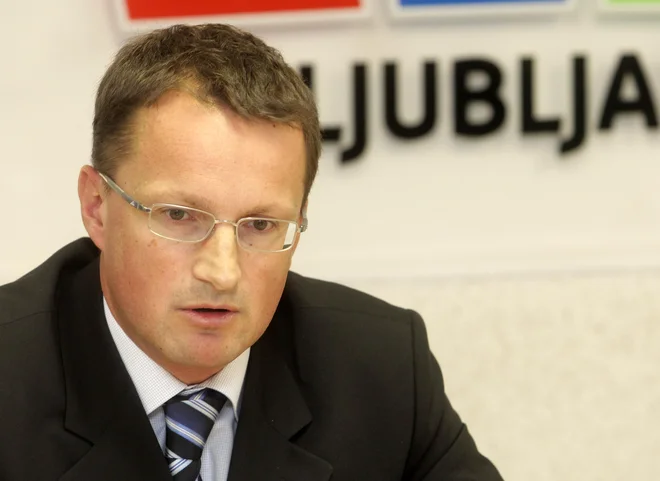 Andrej Klasinc je direktor študentske organizacije že osem let, sedaj bo še štiri. FOTO: Vukelič Ljubo/Delo