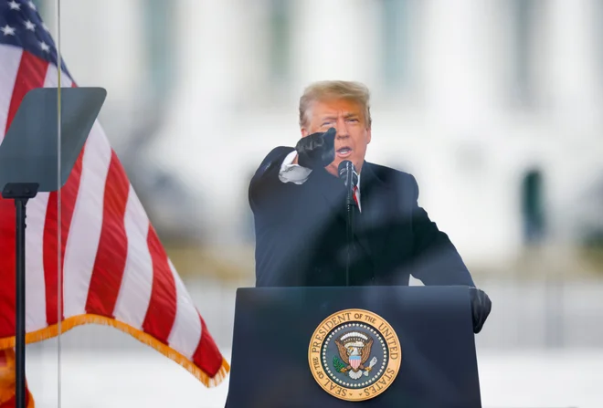 Nekdanji predsednik Donald Trump med spornim govorom 6. januarja.&nbsp;Foto Jim Bourg/Reuters