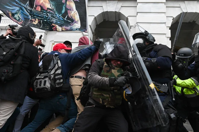 Washingtonski nemiri so pretresli Ameriko. Foto Roberto Schmidt/Afp