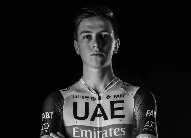 Tadej Pogačar se je 2020 s prepričljivo zmago na največji tritedenski etapni dirki Tour de France v cestnem kolesarstvu čez noč izstrelil med kolesarske zvezde. FOTO: UAE Emirates&nbsp;