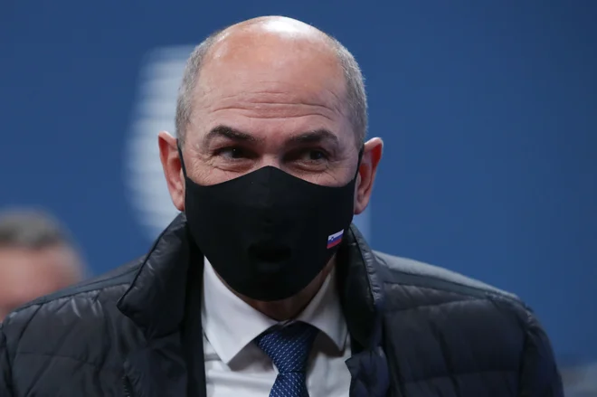 <em>Politico </em>je zapisal, da &raquo;napadi Janeza Janše na novinarje ustvarjajo ozračje strahu&laquo;. FOTO: Yves Herman/AFP