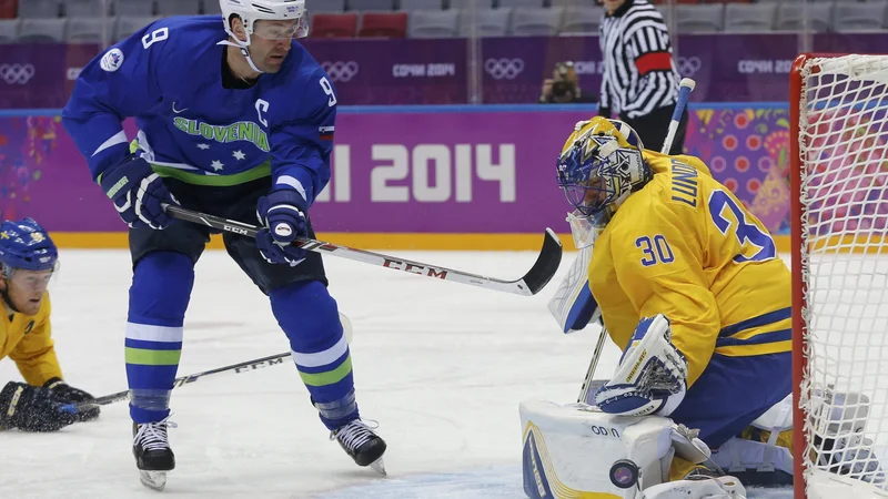 Fotografija: Tomaž Razingar zlepa ne bo pozabil prveg nastopa risov na olimpijskih igrah 2014. FOTO: Mark Blinch/Reuters