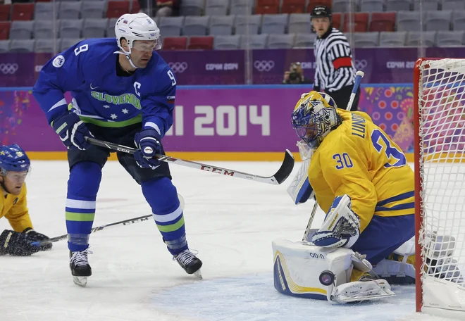 Tomaž Razingar zlepa ne bo pozabil prveg nastopa risov na olimpijskih igrah 2014. FOTO: Mark Blinch/Reuters