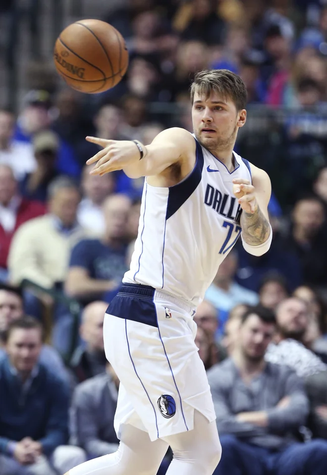 Luka Dončić je tudi proti Brooklynu okusil visok poraz (88:127). FOTO: Reuters