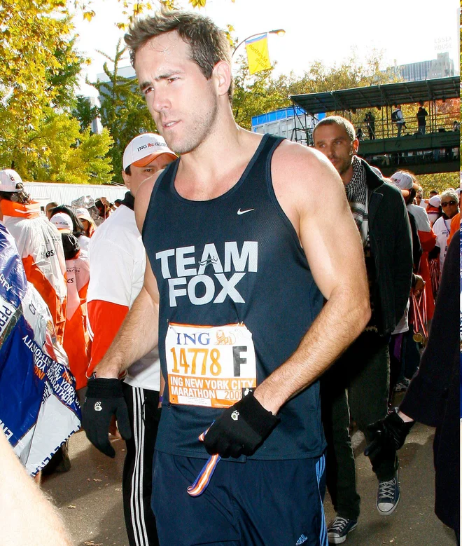 Ryan Reynolds se drži le še trdnih tal. FOTO: Guliver/x17