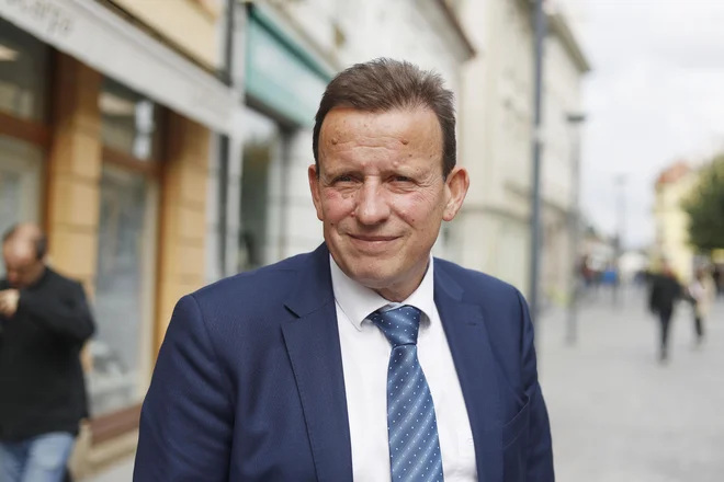 Župan Bojan Šrot je lahko izjemno ponosen na svoje športno Celje. FOTO: Leon Vidic