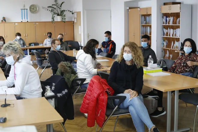 Učitelji se morajo dodatno izobraziti. FOTO: Leon Vidic/Delo