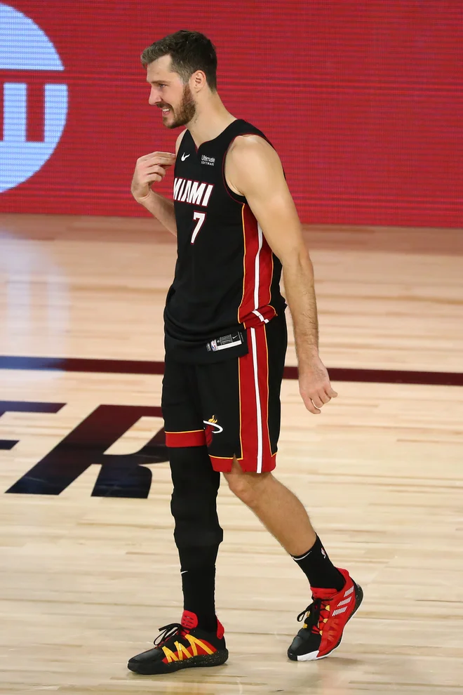 Goranu Dragiću se upravičeno smeji po uvrstitvi v finale vzhodne konference končnice v ligi NBA. FOTO: Kim Klement/Usa Today Sports