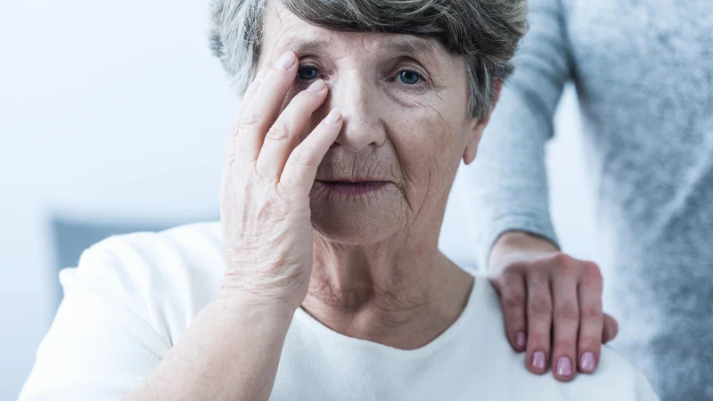 Fotografija: Gospa je hlipala zaradi tega, kar se ji je zgodilo v trgovini (simbolična fotografija). FOTO: Katarzynabialasiewicz, Getty Images, Istockphoto