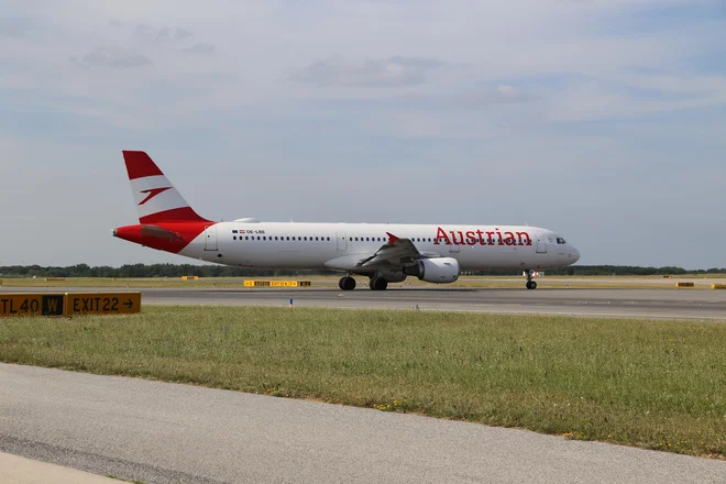 Na Schwechatu je promet do poletja letos neverjetno hitro naraščal. FOTO: Milan Ilić