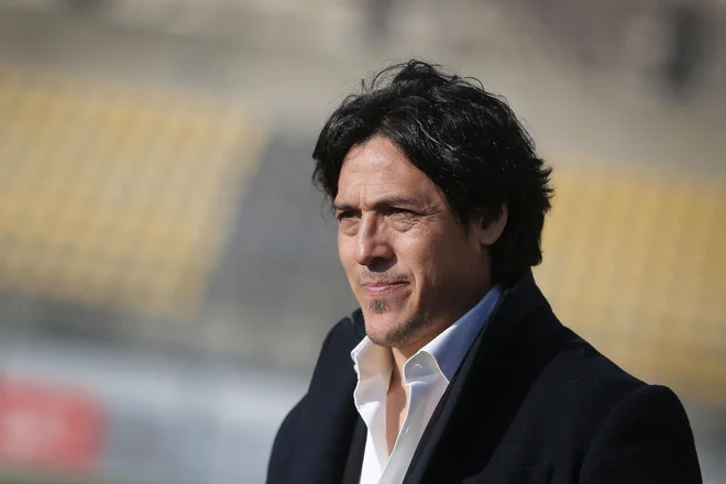 Tudi trener Maribora Mauro Camoranesi žaluje za Diegom. Foto: Leon Vidic
