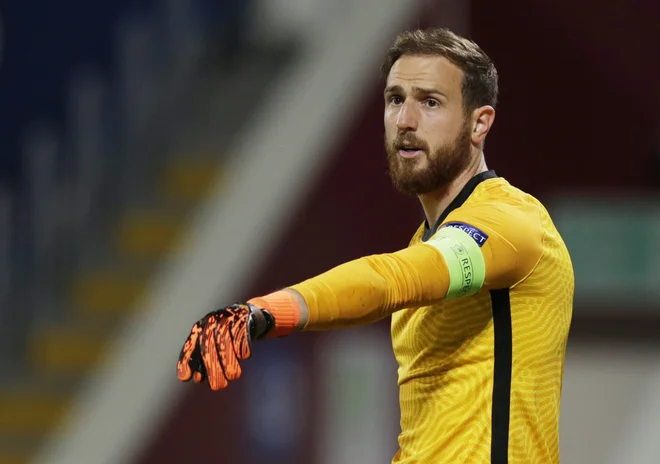 Jan Oblak tudi v Salzburgu računa na trden obrambni zid Atletica pred seboj. FOTO: Florion Goga/Reuters