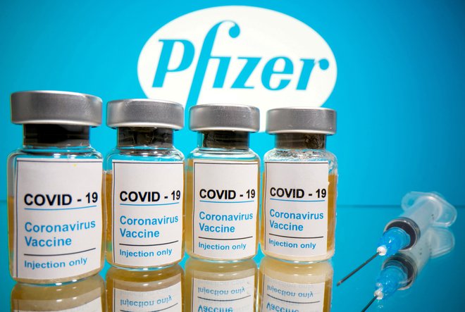 Če bomo cepljenje začeli januarja, se bomo morda izognili tretjemu valu. FOTO: Dado Ruvić/Reuters