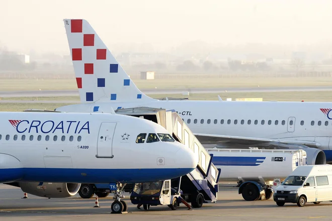 Na Hrvaškem več sedežev kot EasyJet ponuja le državni prevoznik Croatia Airlines. FOTO: Ranko Suvar/Cropix