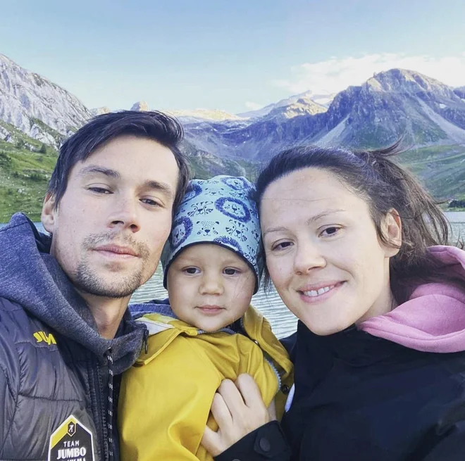 Družina ga je tolažila. FOTO: Instagram, osebni arhiv