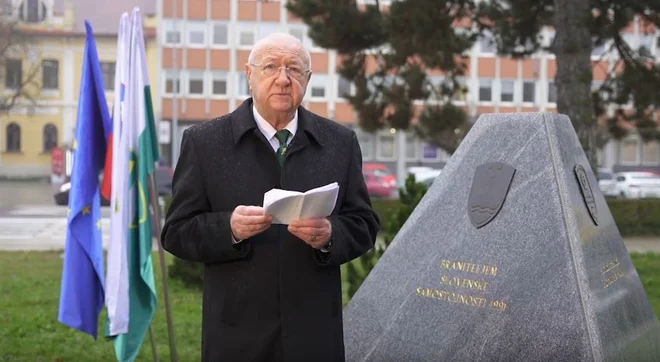 Na virtualni proslavi ob Dnevu samostojnosti in enotnosti, v Murski Soboti, ostro spregovoril generalmajor Ladislav Lipič. FOTO: Oste Bakal