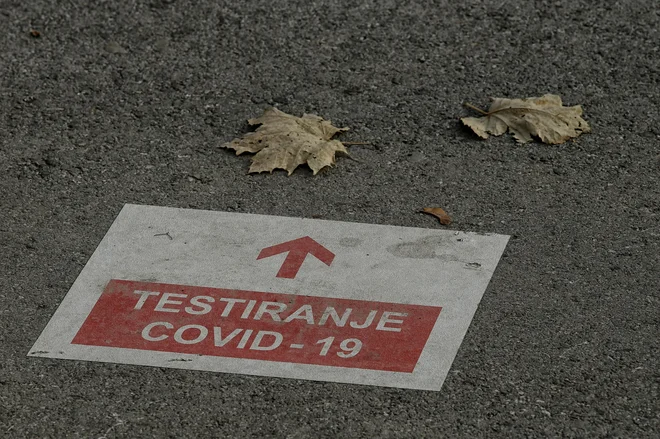 Testiranje na Metelkovi. FOTO: Blaž Samec