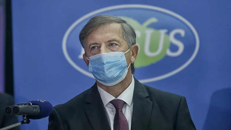 Fotografija: Karl Erjavec. FOTO: Blaž Samec, Delo