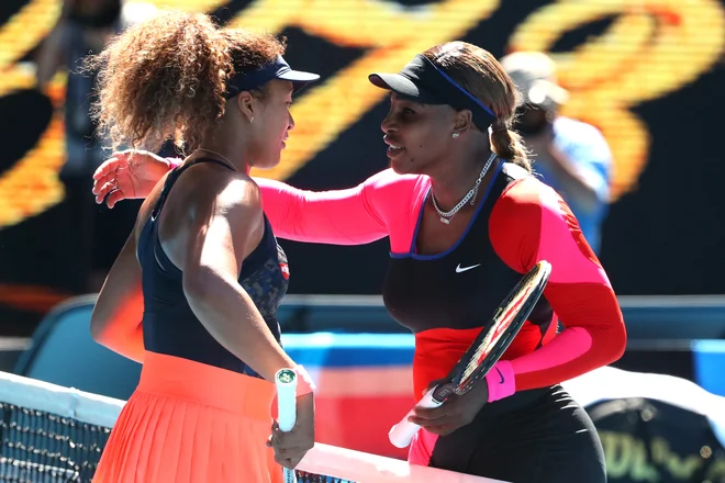 Naomi Osaka je tretjič v karieri premagala svojo vzornico Sereno WIlliams. FOTO: Kelly Defina/Reuters