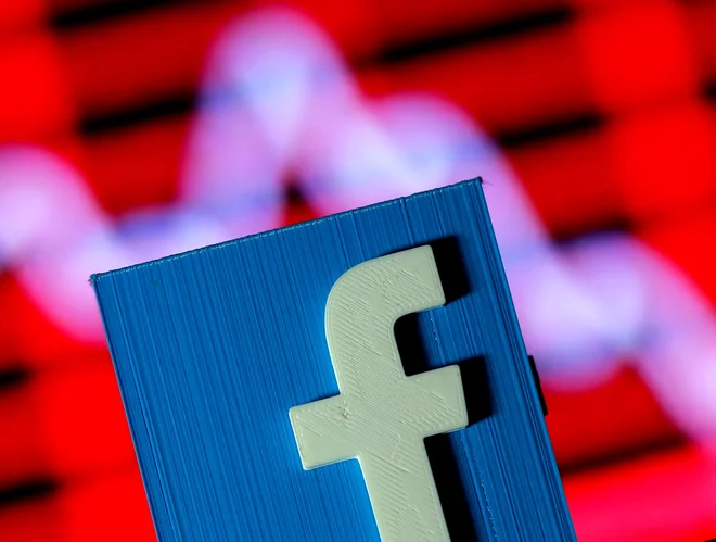 Facebook je bblokiral novičarske vsebine v Avstraliji. FOTO: Dado Ruvic/Reuters