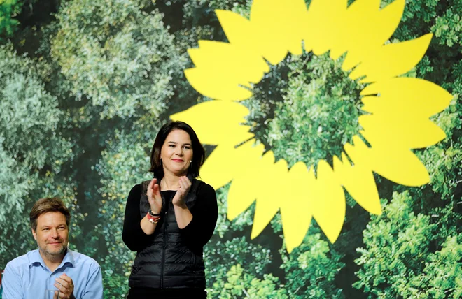 Voditelja nemških Zelenih Robert Habeck and Annalena Baerbock.<br />
<br />
FOTO: Leon Kuegeler/Reuters