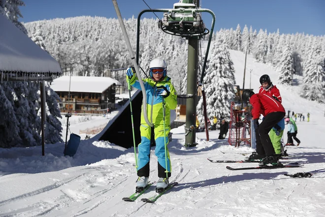 Začetek zimskih počitnic na Kopah. FOTO: Leon Vidic/Delo
