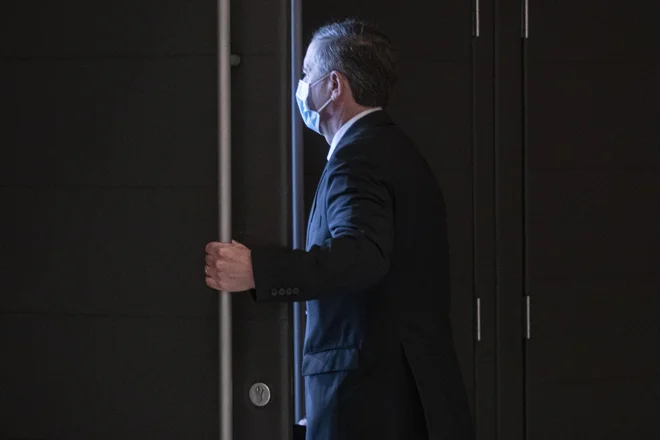 Štirideset poslancev, ki jih je pripraskal Erjavec, je slabši izkupiček od najbolj pesimističnih napovedi. FOTO: Voranc Vogel/Delo
