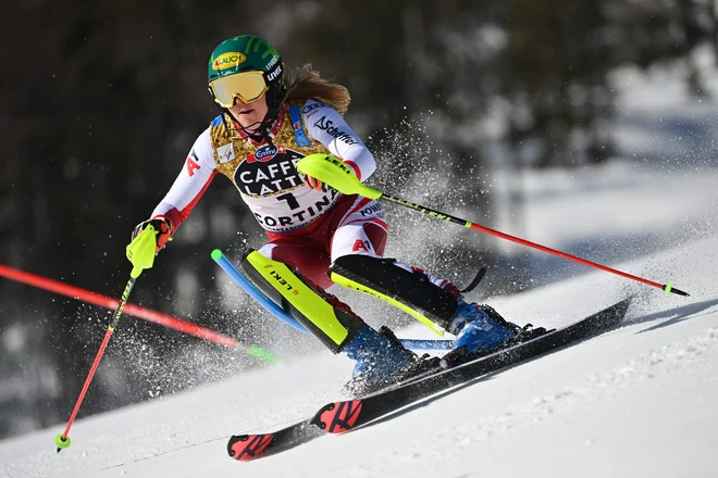 Katharina Liensberger je najhitreje presmučala obe progi. FOTO: Fabrice Coffrini/AFP