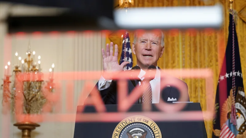 Biden je na konferenci vztrajal pri graditvi »položaja moči«, da bi se lahko demokratična koalicija postavila po robu izzivom Kitajske in Rusije. FOTO: Kevin Lamarque/Reuters