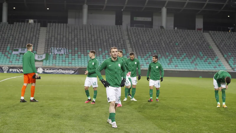 Fotografija: Ljubljanski nogometaši so na gostovanju v Kidričevem osvojili le točko, s katero so resda povečali prednost pred Mariborom. FOTO: Leon Vidic