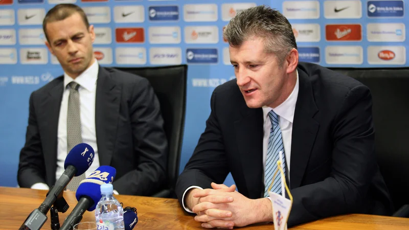 Aleksander Čeferin in&nbsp;Davor Šuker sta se dogovorila za izvedbo dobrodelne tekme nekdanjih hrvaških in slovenskih legend. FOTO: Roman Šipić