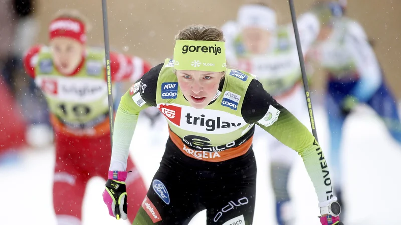Anamarija Lampič se bo danes odločno pognala v smučino šprinterske tekme na svetovnem prvenstvu. FOTO: Roman Šipić/Delo