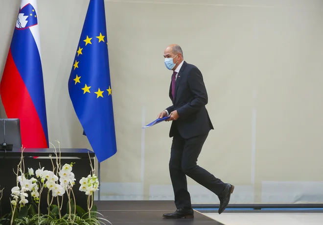 Premier Janez Janša bi rad dosegel ponovitev razpisa, saj mu kandidata za evropska tožilca nista pogodu. FOTO: Jože Suhadolnik/Delo