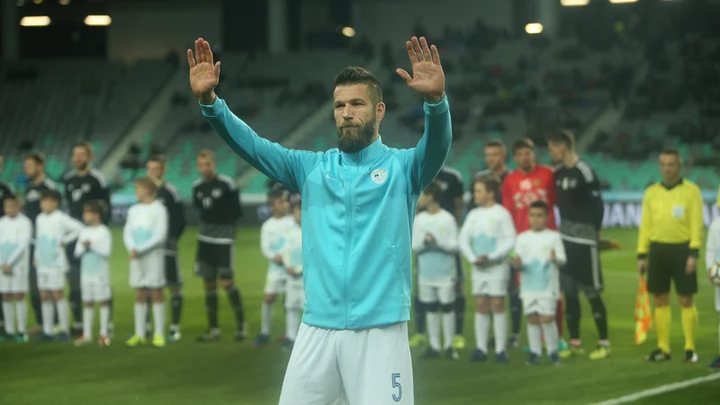Fotografija: Rekorder po številu nastopov v članski izbrani vrsti Boštjan Cesar bo v bodoče kot selektor vodil slovensko reprezentanco do 19 let. FOTO: Jure Eržen