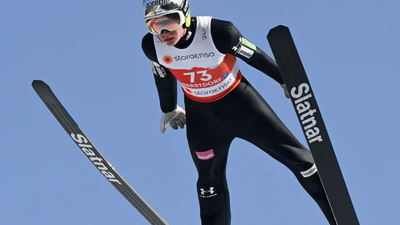 Fotografija: Anže Lanišek je v Oberstdorf pripotoval v vrhunski formi. FOTO: Christof Stache/AFP
