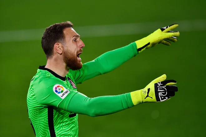 Jan Oblak je v Villarrealu reševal, kar je rešiti moral. FOTO: Pablo Morano/Reuters